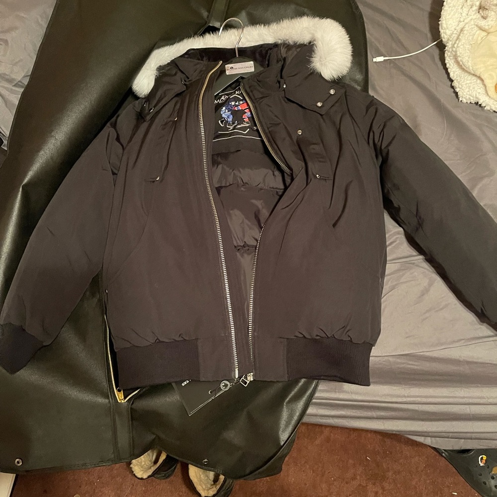 I bought this jacket for my brother but he could not fit it price is negotiable.